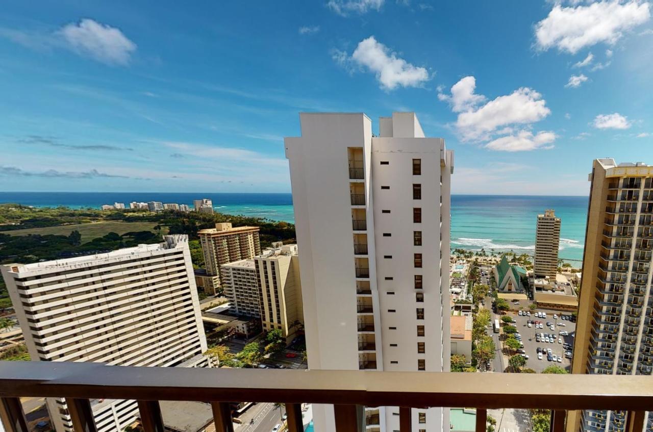 Sea View Condos At The Waikiki Banyan - Free Parking! Honolulu Exterior foto