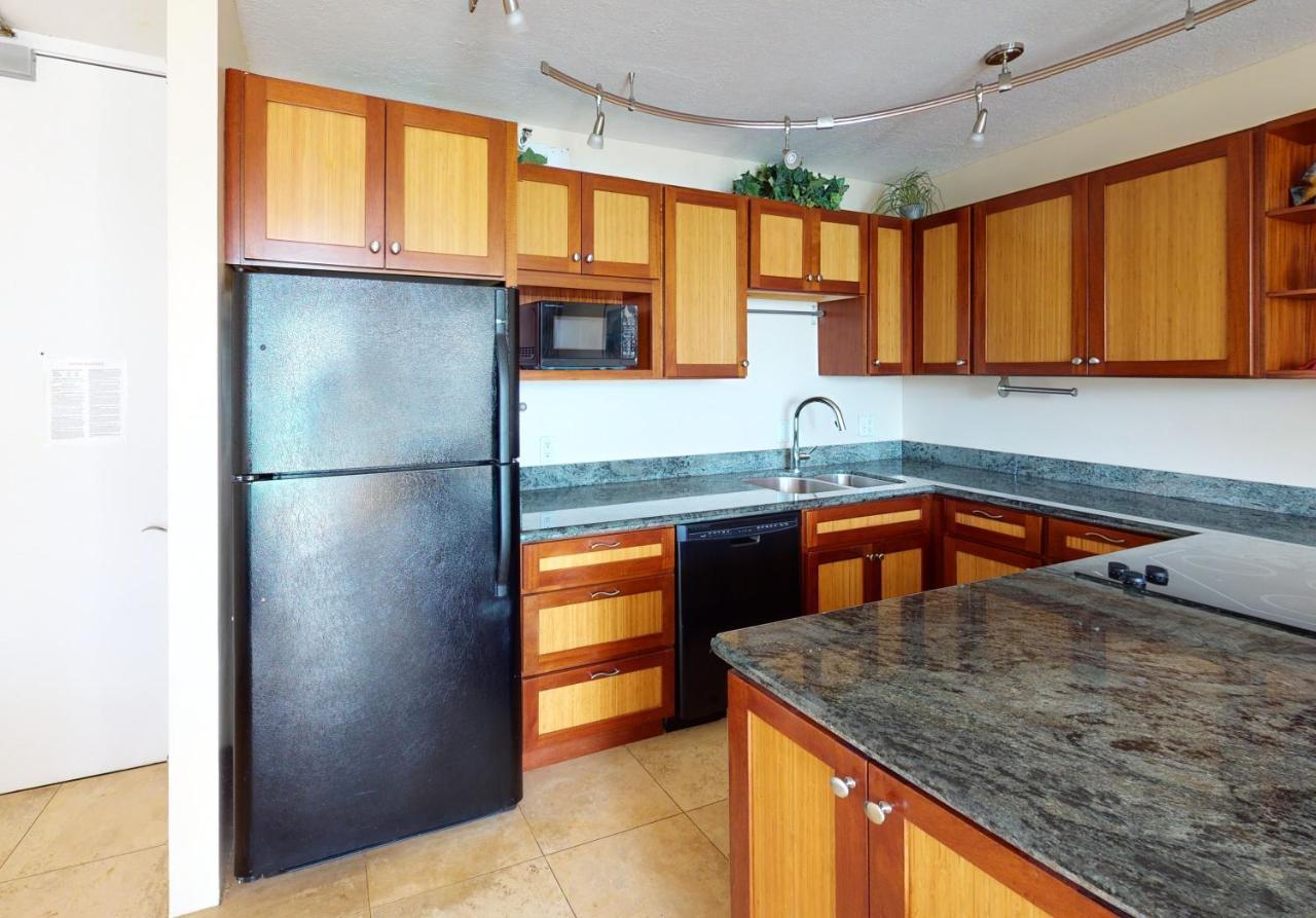 Sea View Condos At The Waikiki Banyan - Free Parking! Honolulu Exterior foto