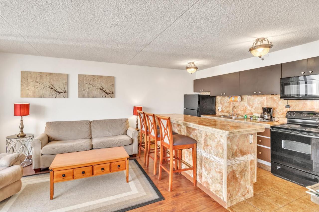 Sea View Condos At The Waikiki Banyan - Free Parking! Honolulu Exterior foto