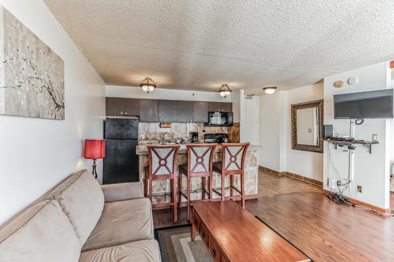 Sea View Condos At The Waikiki Banyan - Free Parking! Honolulu Exterior foto